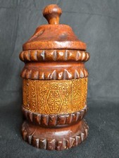 Pot à tabac en bois