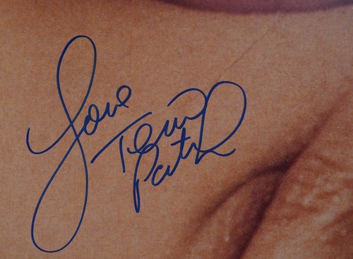 Tera patrick signed 20x30 - patrick,