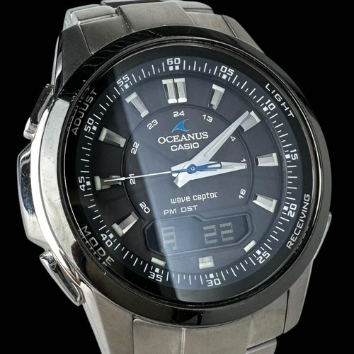 Montre solaire radiocommandée