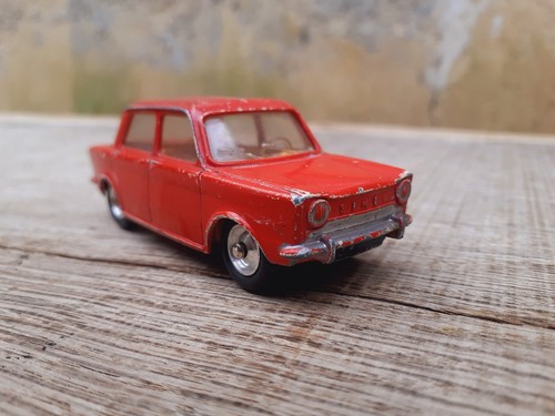 Voiture miniature ancienne - voiture,