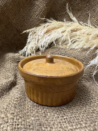 Ancienne petite terrine - ,