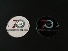 2 BADGES  DE CALANDRE PORSCHE