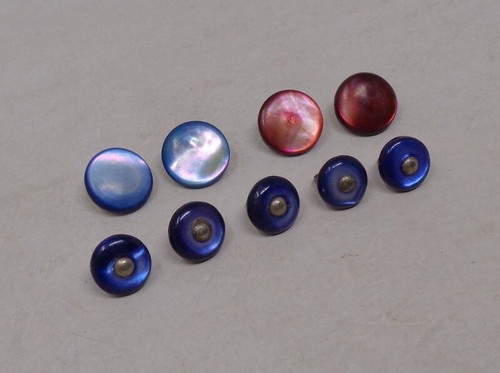 Lot boutons anciens en - lot,