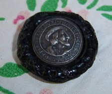 B41  BOUTON ANCIEN medaille