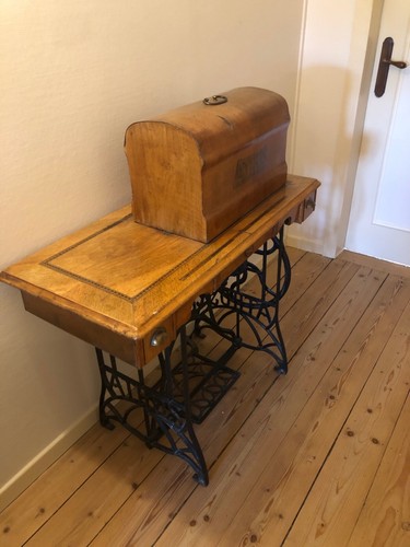 Ancienne machine coudre - ancienne,