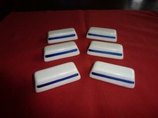 6 PORTE-COUTEAUX EN FAIENCE