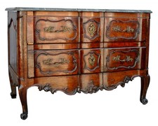 Commode arbalète galbée noyer époque XVIIIème