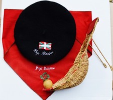 THEME PAYS BASQUE→ BÉRET
