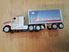NEW RAY. CAMION TRANSPORT EXPRESS 1996
