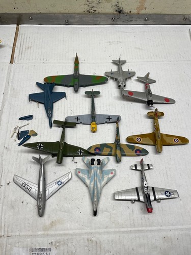 Lot avions miniatures - lot,