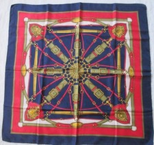 Joli foulard  " thème: Armes et Brides " soie vintage scarf - 85 cm x 85 cm /