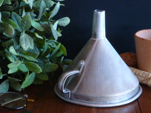 Entonnoir vintage ancien - vintage, (ancien