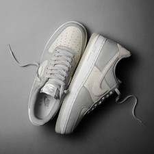 Nike Air Force 1 Light