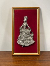 Cadre en Etain sur Velours