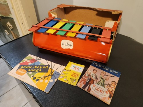 Color keyed xylophone - color, –