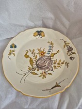 Nevers. Assiette en faïence