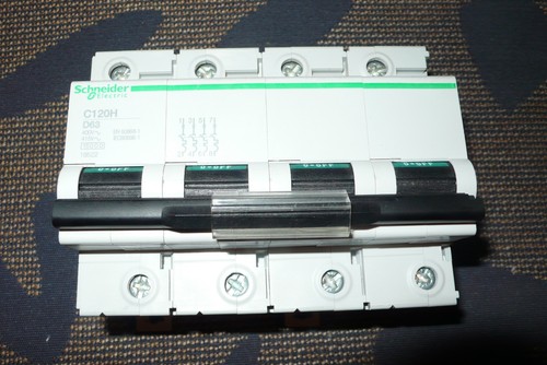Disjoncteur tetrapolaire 63a - disjoncteur,