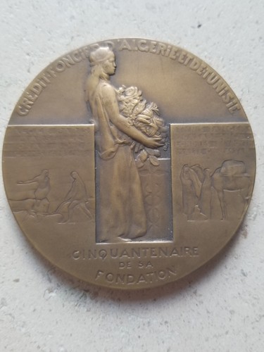 Rare belle médaille - et,
