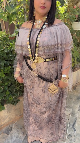 Robe traditionnelle - robe,