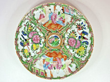 assiette en porcelaine de