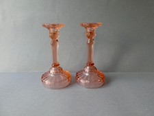 paire de bougeoirs en verre