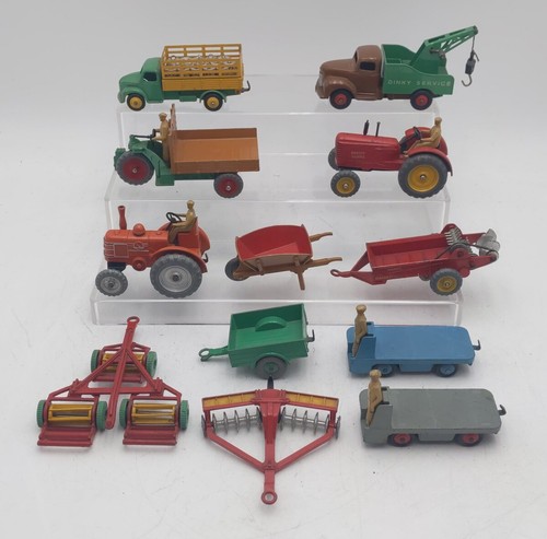 Dinky toys scale - 1:43, assorted