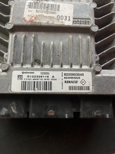 Calculateur moteur renault - moteur,
