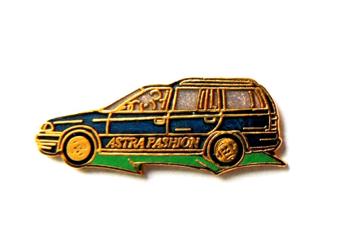Pin démons merveilles - pin's, et