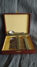 Coffret de 12 petites