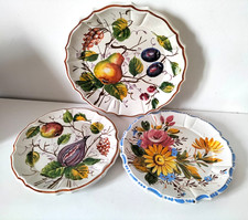 Trio assiettes faïence