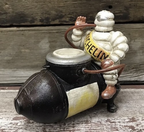 Michelin man bibendum - man, air