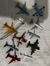 Lot de 11 avions Matchbox, Majorette, Mattel