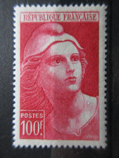 FRANCE timbre N° 733 neuf ** cote 16 € bon état lot ML262