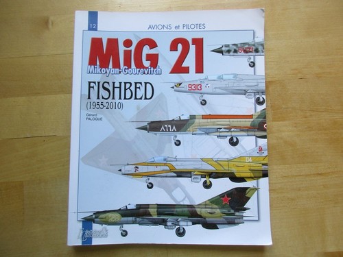 Avions pilotes 12 mig 21 - &,
