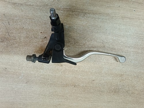 Une cocote embrayage moto - une, d