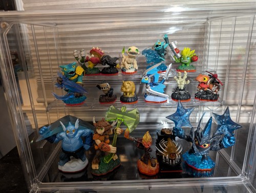 Skylanders trap team figures - trap,