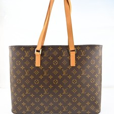 LOUIS VUITTON Monogram Luco