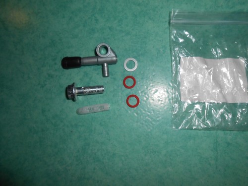 Robinet essence 8x100