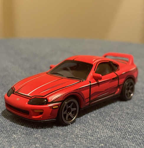 Miniature majorette toyota - miniature,