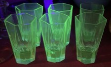 Suite de six verres à liqueur