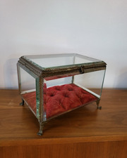 ANCIEN GRAND COFFRET EN VERRE