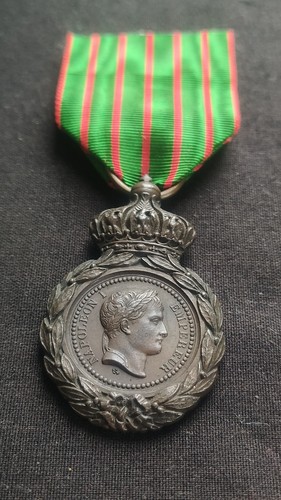 Superbe médaille sainte - de,