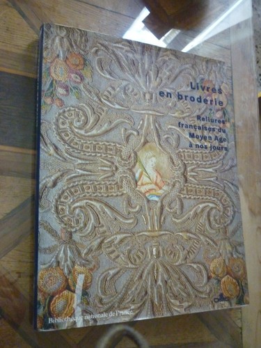 Reliure livres en broderie - reliure, :