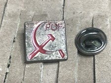 pins PCF Faucille et Marteau. sigle logo Parti Communiste Français