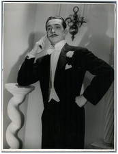 France, Pierre Jourdan  Vintage . Agfa Brovira Paper Pierre Jourdan, de son vr