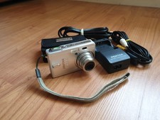 Appareil photo Numérique *