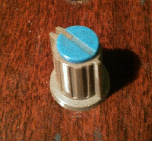 Tascam 388 effects - knob, in