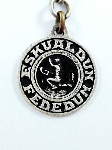 Porte cles souvenir - porte-cles,