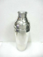 Ancien shaker en métal