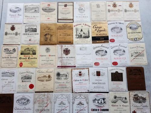 Lot 170 étiquettes vin